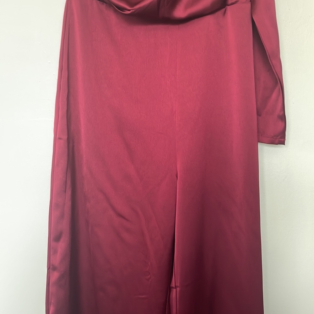Lulus| Passionate About Perfection Crimson Satin Wide Leg One Sleeve Jumpsuit XL - Picture 4 of 12